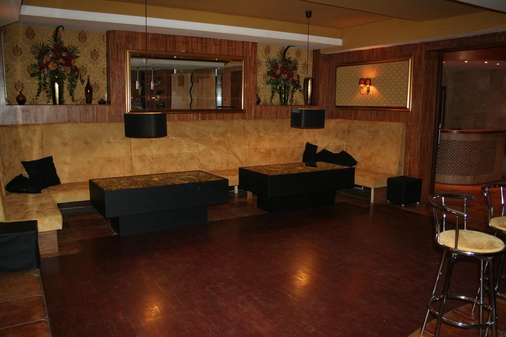 特尼斯楼酒店 马尔基 外观 照片