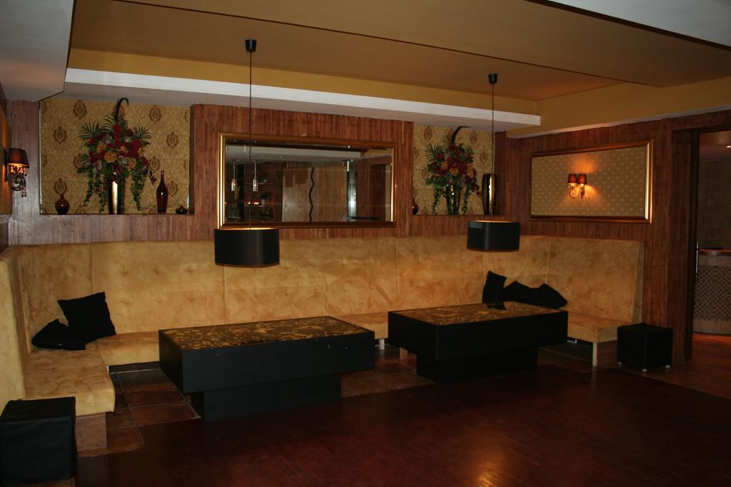 特尼斯楼酒店 马尔基 外观 照片